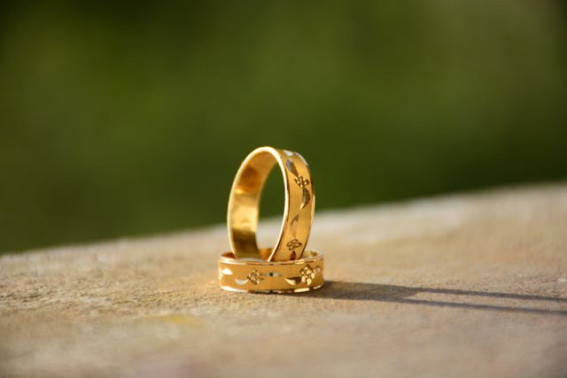 Pasiruošimas vestuvėms: kada laikas pirkti vestuvių žiedus?